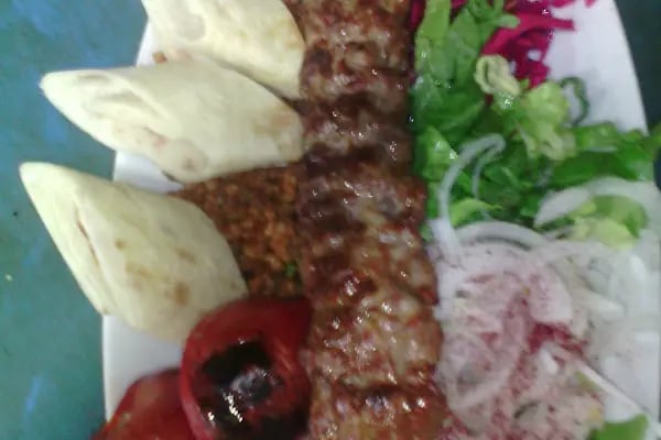 Özenen Pide Kebap Döner Çorba Salonu - Resim 16