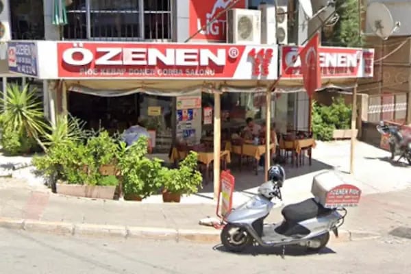 Özenen Pide Kebap Döner Çorba Salonu - Resim 2