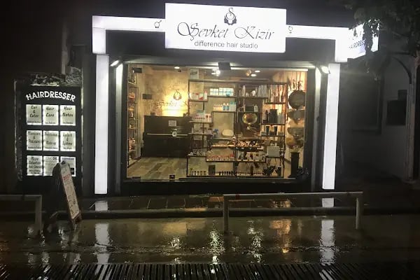 ŞEVKET KİZİR DIFFERENCE HAIR STUDIO - Resim 16