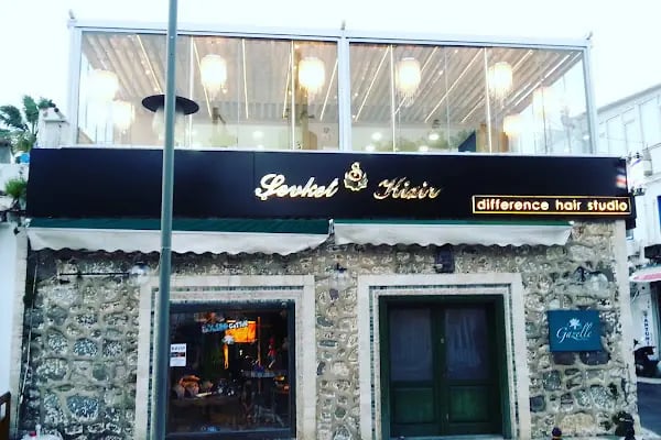 ŞEVKET KİZİR DIFFERENCE HAIR STUDIO - Resim 7
