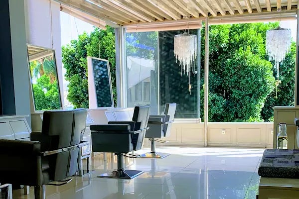 ŞEVKET KİZİR DIFFERENCE HAIR STUDIO - Resim 6