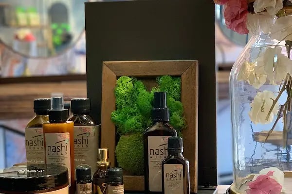 ŞEVKET KİZİR DIFFERENCE HAIR STUDIO - Resim 10