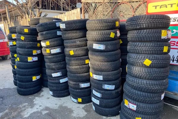 Dilek Oto Lastik 7/24 mobil yol yardım lastik tamiri ve değişimi - Resim 10