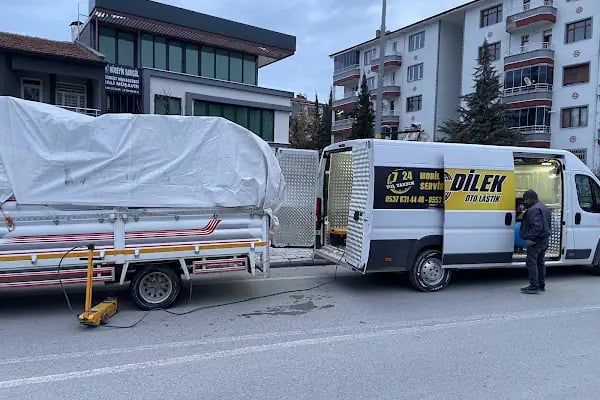 Dilek Oto Lastik 7/24 mobil yol yardım lastik tamiri ve değişimi - Resim 18