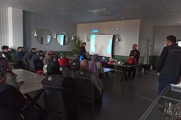 Bomonti Mobilya Genel Merkez - Koltuk Fabrikası - Resim 18