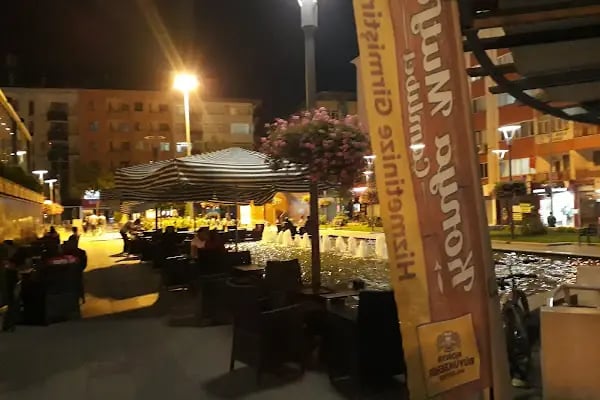 Konevi Katlı Otoparkı - Resim 7