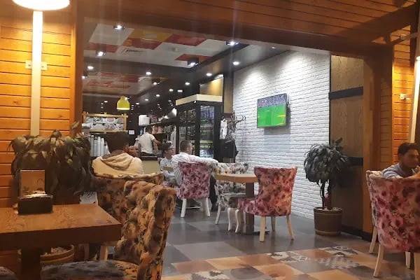 Konevi Katlı Otoparkı - Resim 2