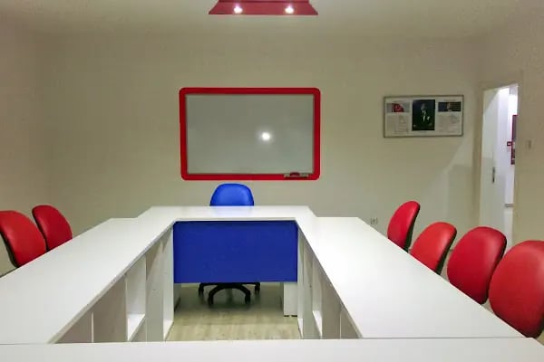 Küçükçekmece Amerikan Kültür Yabancı Dil Okulu - Resim 8