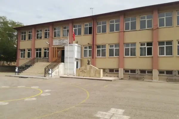 Güzelhisar İlkokulu Ve Ortaokulu - Resim 1