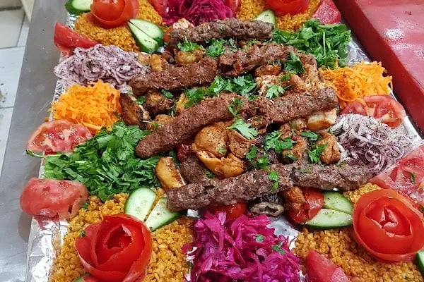 YAŞAR USTA ÇORBA IZGARA ETLİEKMEK - Resim 3