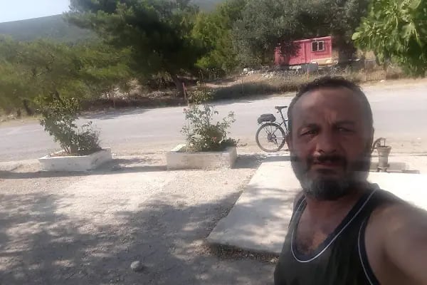 Bornova Yeni Mezarlığı - Resim 15