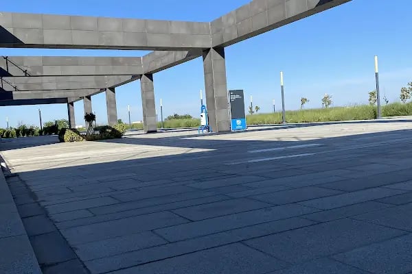 Tekirdağ Şehir Tiyatrosu Yulmaz İçöz Sahnesi - Resim 10