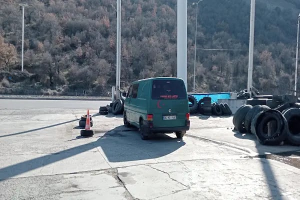 KIZILCAHAMAM KAZAN ÇAMLIDERE MOBİL VE YEREL OTO LASTIK SERVİSİ - Resim 2
