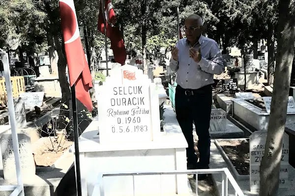 Hacılarkırı Mezarlığı - Resim 18