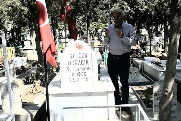 Hacılarkırı Mezarlığı - Resim 4