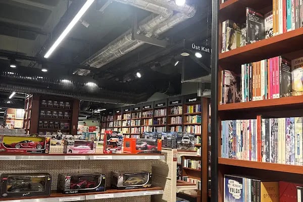 Penguen Kitabevi İstinyePark İzmir - Resim 3