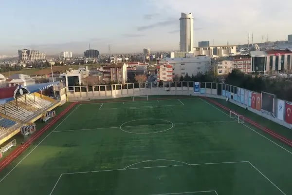 Bağcılar Belediyesi Mahmutbey Stadyumu - Resim 1