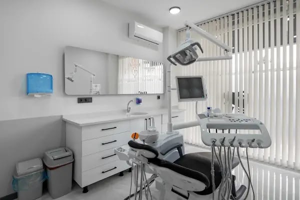 Dentgem Ağız ve Diş Sağlığı Polikliniği - Resim 2