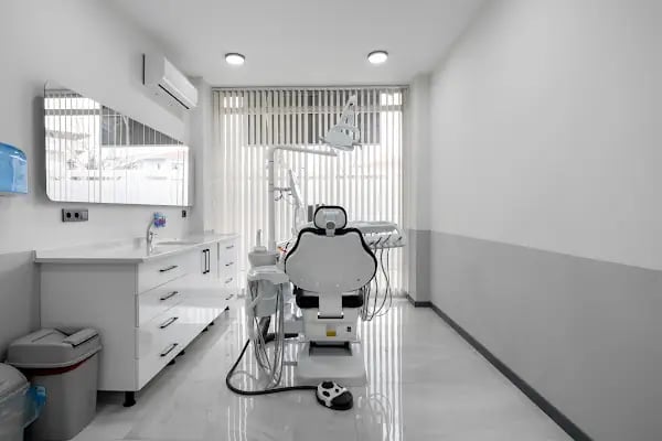 Dentgem Ağız ve Diş Sağlığı Polikliniği - Resim 12