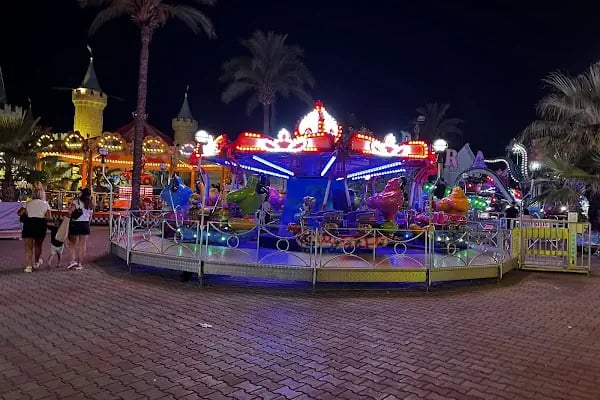 Lunapark Antalya Konyaaltı - Resim 5