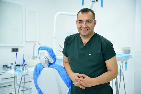 Dentholding Ela Ağız Ve Diş Sağlığı Polikliniği Çarşı Şube - Resim 18