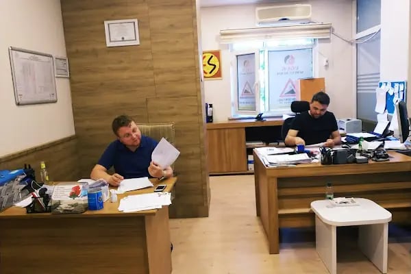 Uğur Sürücü Kursu / Bağcılar Merkez - Resim 12