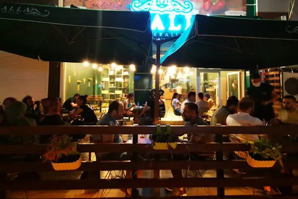 Piyal Wine House &amp; Italian Restaurant - Resim 3