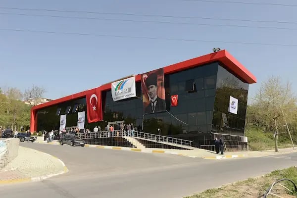Avcılar Belediyesi Cihangir Mahallesi Yolcu Aktarma İstasyonu - Resim 2