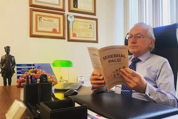 Prof.Dr.Gazi Zorer - Pediatrik Ortopedi - Resim 3