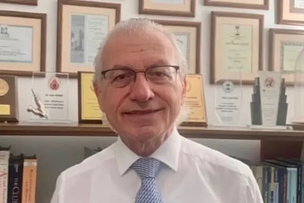 Prof.Dr.Gazi Zorer - Pediatrik Ortopedi - Resim 7