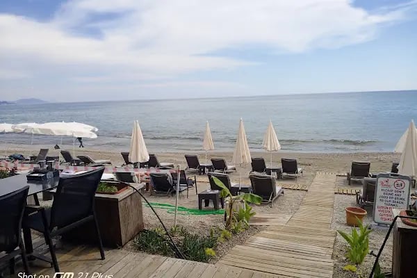Flamingos Beach Club - Resim 8