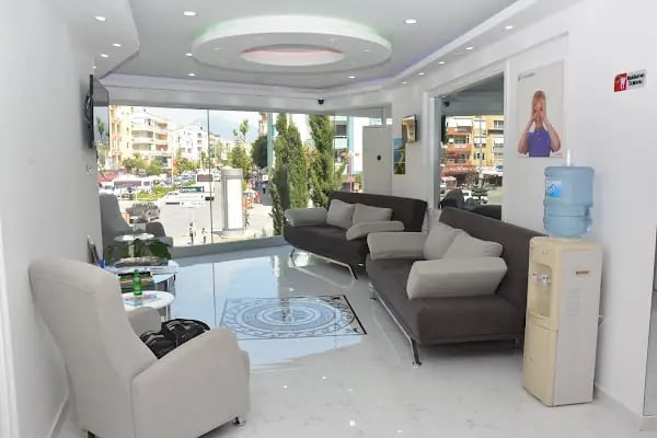 Alanya Uzmanlar Ağız ve Diş Sağlığı Polikliniği - Resim 4