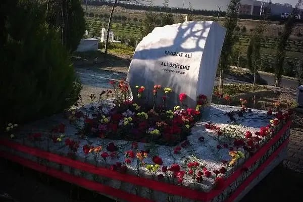 Gülbahçe Mezarlığı - Resim 7
