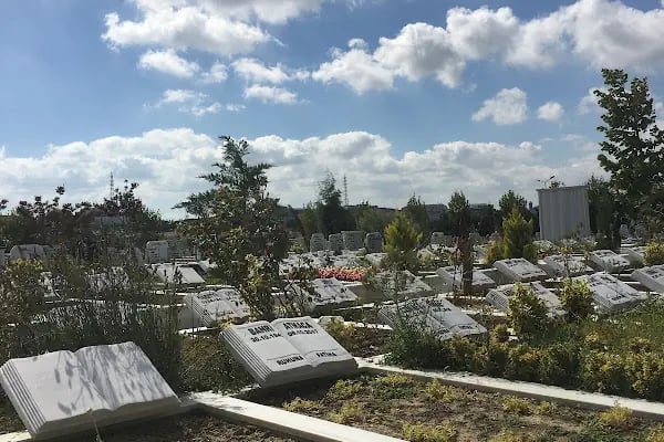 Gülbahçe Mezarlığı - Resim 9
