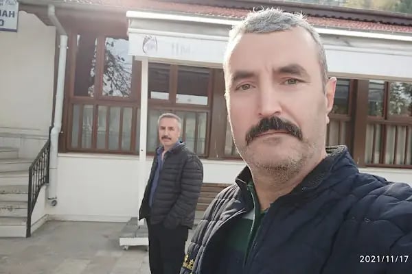 Hâki Baba Camii ve türbesi - Resim 20