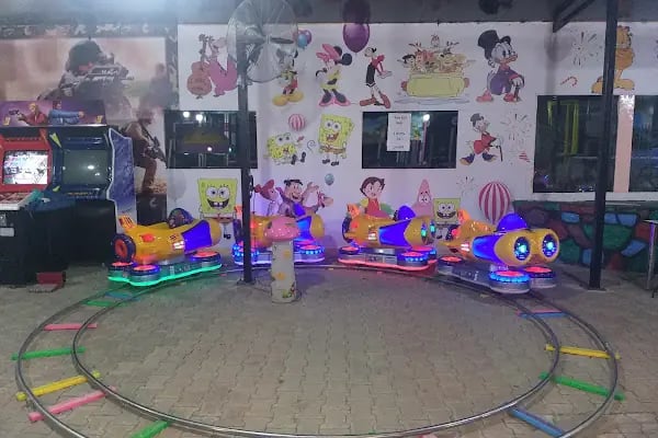 PARK PLUS ÇOCUK OYUN ALANI - Resim 16