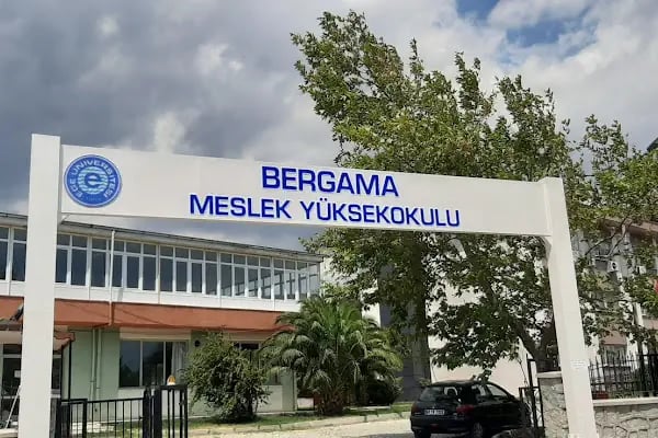 Ege Üniversitesi Bergama Myo - Resim 9