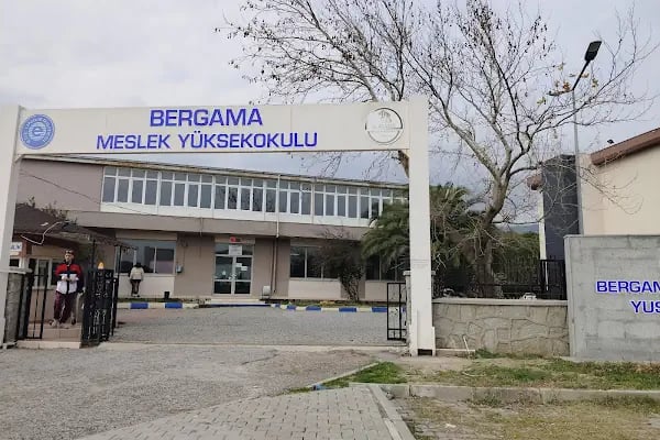 Ege Üniversitesi Bergama Myo - Resim 10