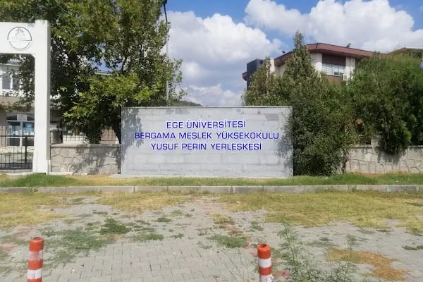 Ege Üniversitesi Bergama Myo - Resim 8