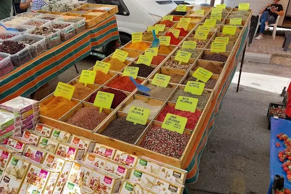 Oba street market (every monday) - Resim 2