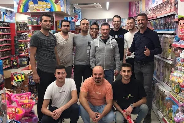 Toyzz Shop Manisa Cadde - Resim 5