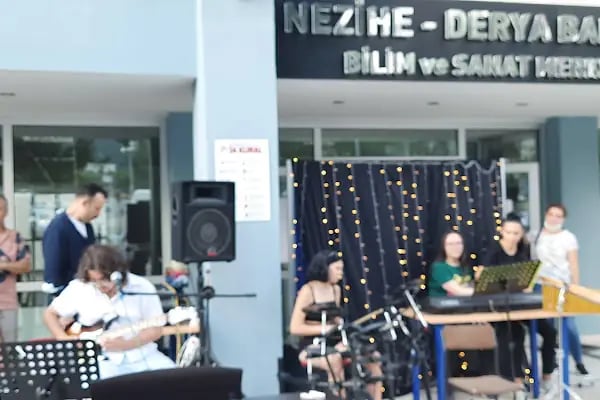 Nezihe - Derya Baltalı Bilim ve Sanat Merkezi - Resim 16