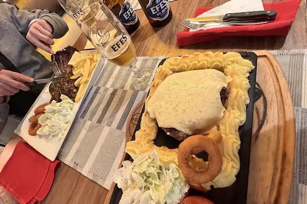 Istanbul Cafe Restaurant - Resim 19