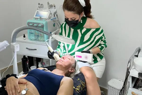 SERA BEAUTY GÜZELLİK SALONU - Resim 4