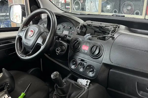 Cerrah Sound Garage Oto Ses Ve Görüntü Sistemleri - Resim 13