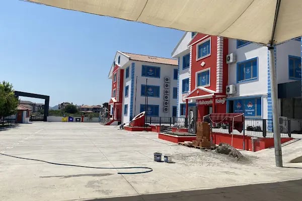 Bahcesehir Koleji - Resim 11