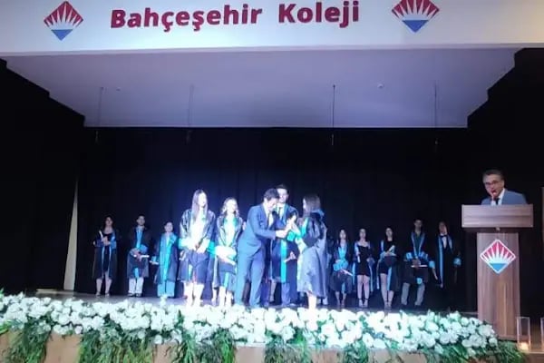 Bahcesehir Koleji - Resim 9