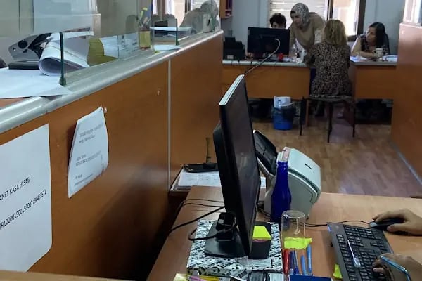 Karşıyaka Adliyesi Ek Binası - Resim 2