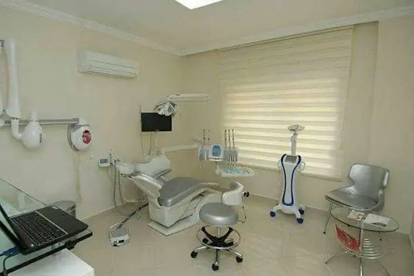 Alanya Perfect Smile Clinic / Murat Akışoğlu - Resim 1