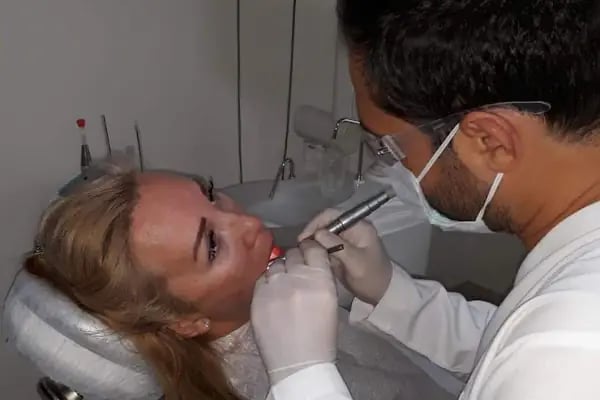 Alanya Perfect Smile Clinic / Murat Akışoğlu - Resim 13